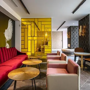 4* Hotel Nude